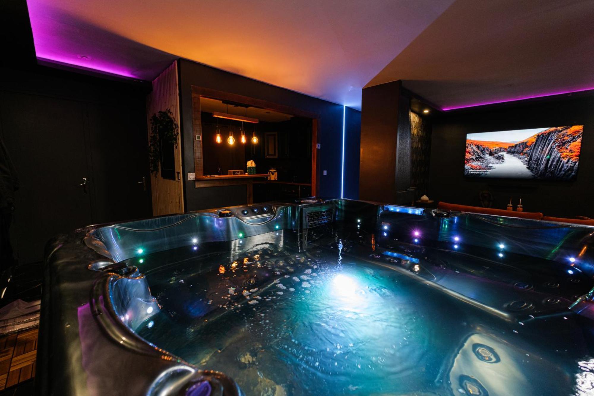 L Escale Jacuzzi Et Sauna Évreux Zewnętrze zdjęcie