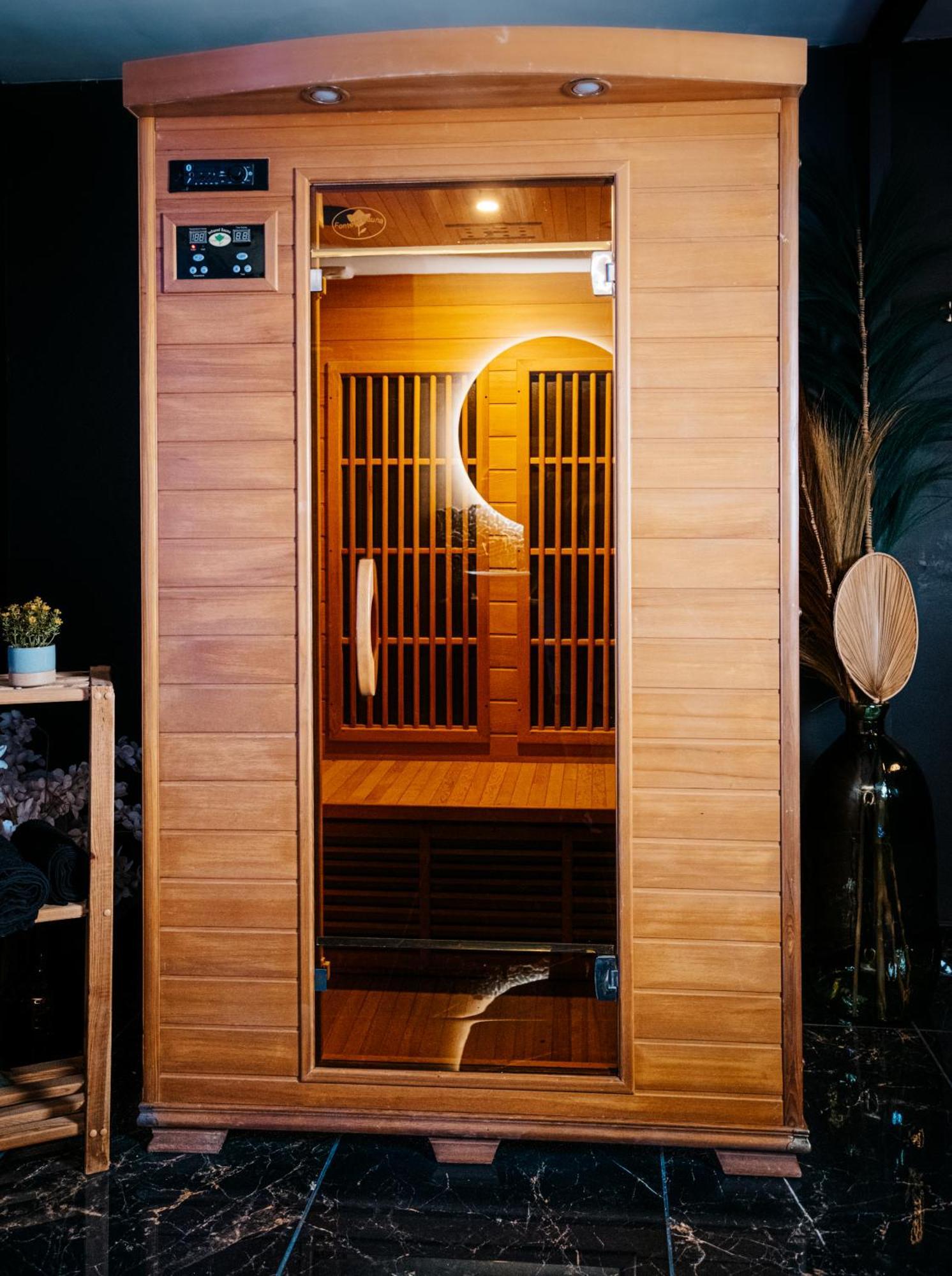 L Escale Jacuzzi Et Sauna Évreux Zewnętrze zdjęcie